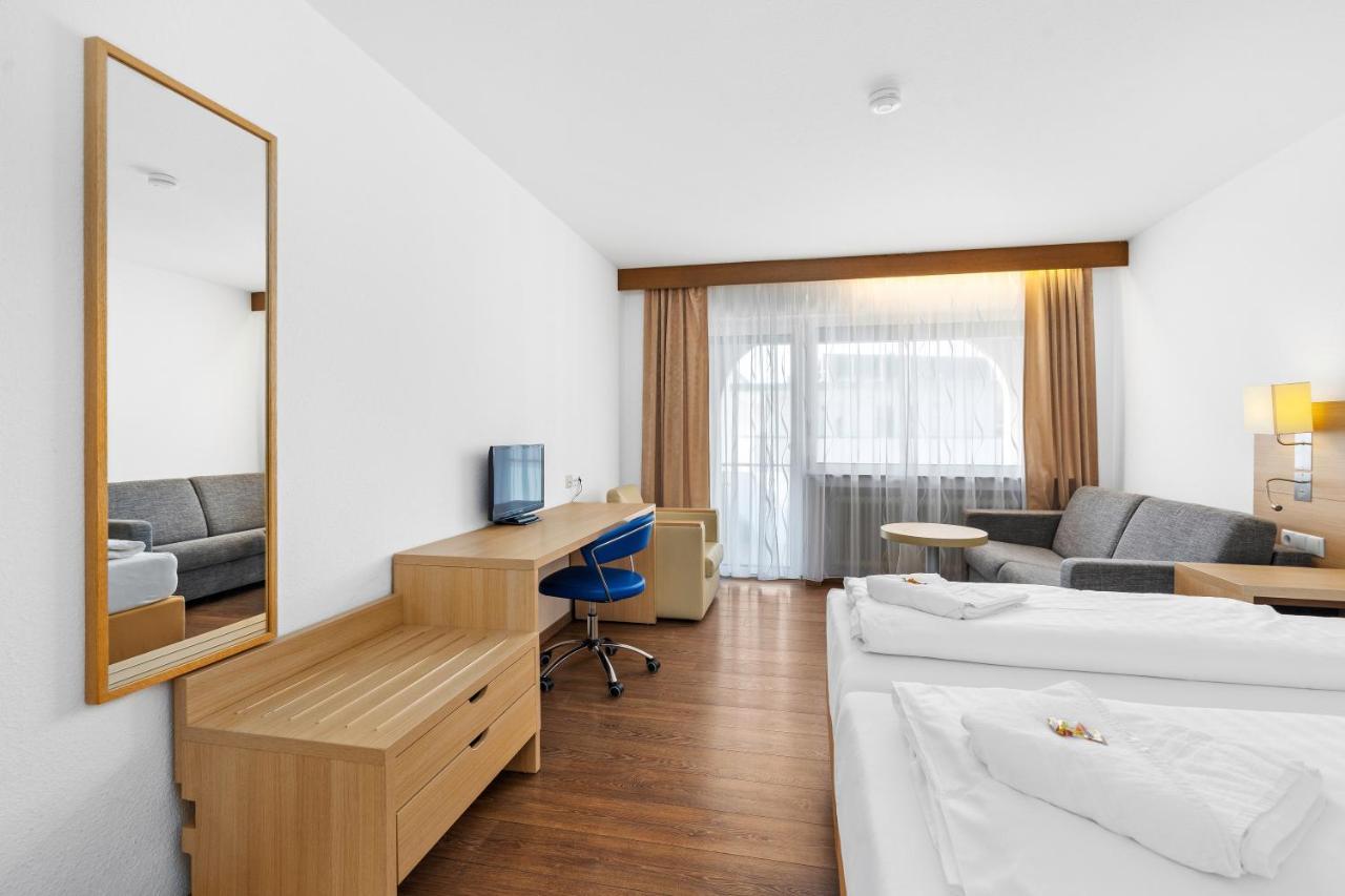 Hotel Adler Friedrichshafen Exterior photo