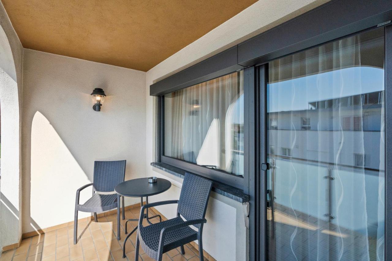 Hotel Adler Friedrichshafen Exterior photo