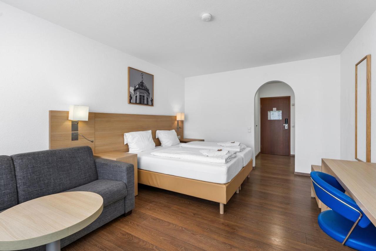 Hotel Adler Friedrichshafen Exterior photo